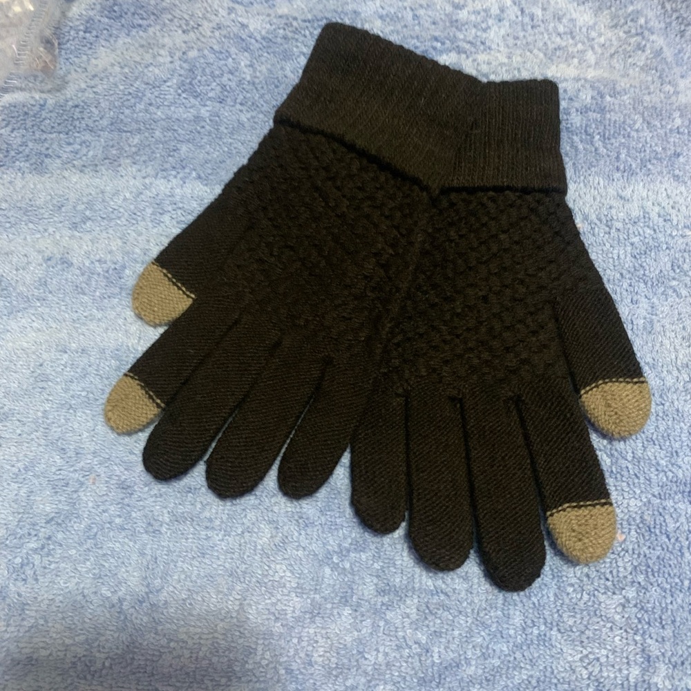 Black Knit Touchscreen Gloves